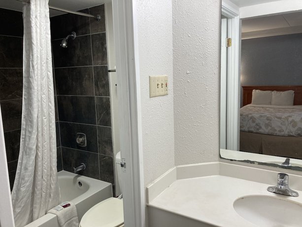 Imagen de la habitación del Hotel Relax Inn, Mesa View. Foto 3