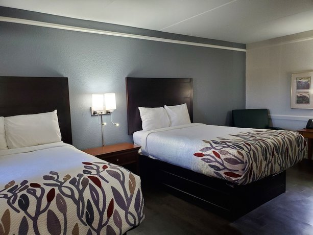 Imagen de la habitación del Hotel Relax Inn, Mesa View. Foto 4