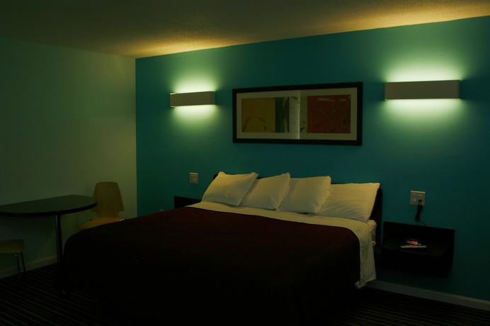 Imagen de la piscina del Hotel Relax Inn Motel. Foto 20