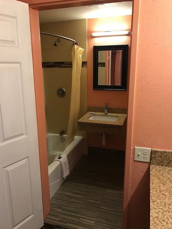 Imagen de la habitación del Hotel Relax Inn Motel, Los &Aacute;ngeles. Foto 14