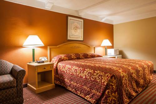 Imagen de la habitación del Hotel Relax Inn Saint Charles. Foto 4