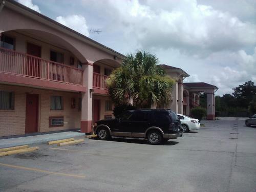 Imagen general del Hotel Relax Inn and Suites New Orleans. Foto 2
