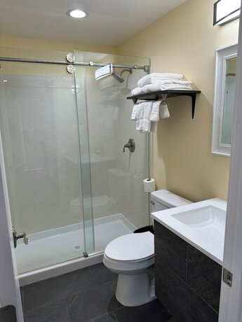Imagen general del Hotel Relax Inn of Medford. Foto 6