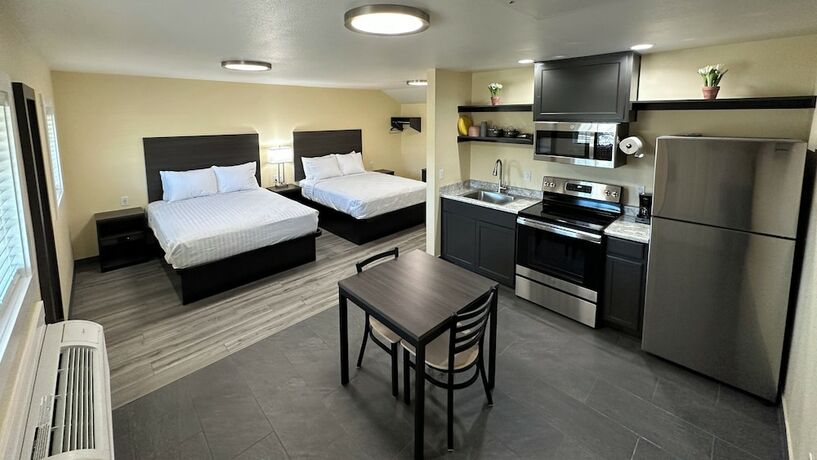 Imagen de la habitación del Hotel Relax Inn of Medford. Foto 13