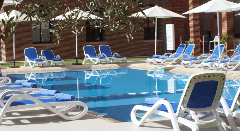 Imagen de la piscina del Hotel Relax Marrakech. Foto 8