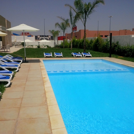 Imagen de la piscina del Hotel Relax Oujda. Foto 19