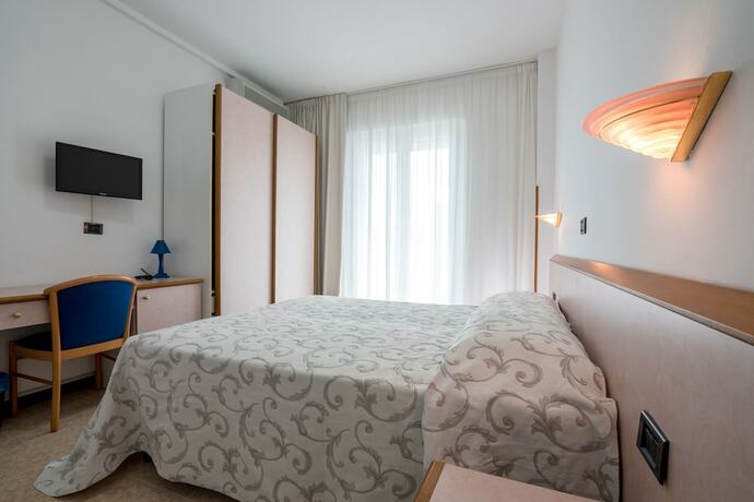 Imagen de la habitación del Hotel Relax, San Benedetto del Tronto. Foto 16