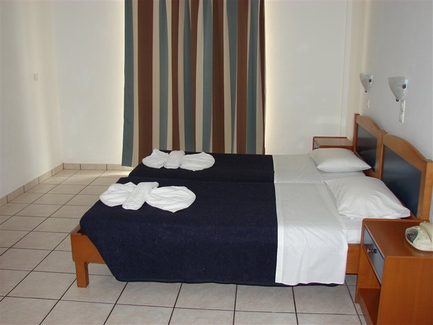 Imagen general del Hotel Relax, Stalos. Foto 1