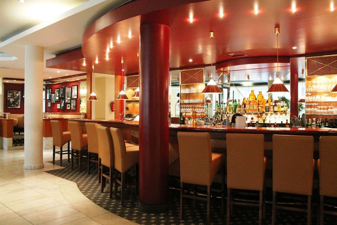 Imagen del bar/restaurante del Hotel Relexa Airport Düsseldorf - Ratingen. Foto 2