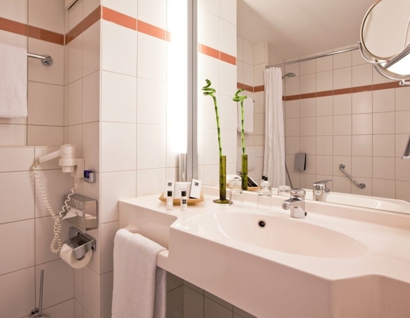 Imagen de la habitación del Hotel Relexa Frankfurt/ Main. Foto 6