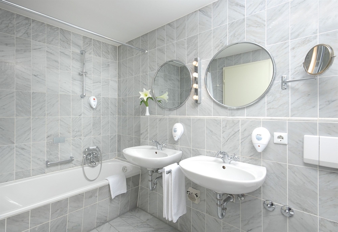 Imagen de la habitación del Hotel Relexa Waldhotel Schatten. Foto 8