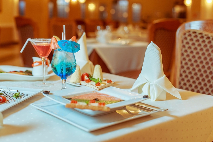 Imagen del bar/restaurante del Hotel Relita-kazan. Foto 1