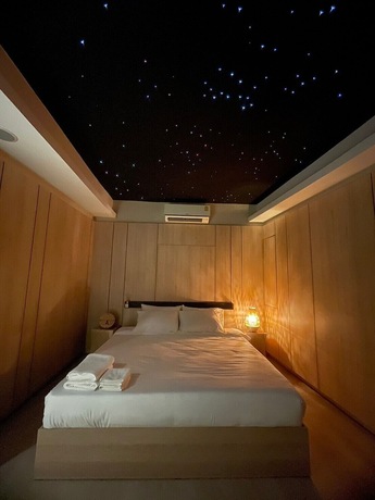 Imagen de la habitación del Hotel Rema, Bangkok. Foto 20