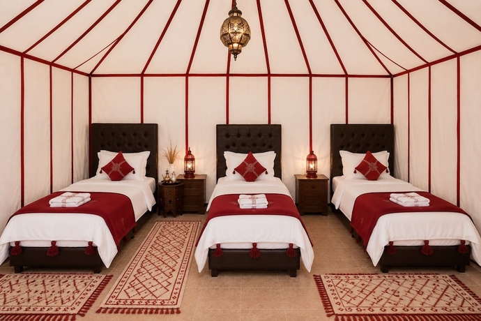 Imagen de la habitación del Hotel Remal Luxury Camp. Foto 4