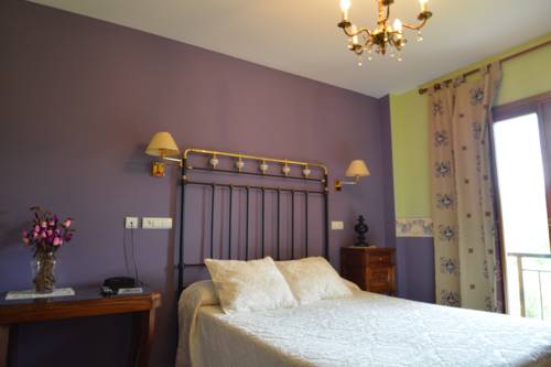 Imagen de la habitación del Hotel Remanso Del Rio Razon. Foto 2