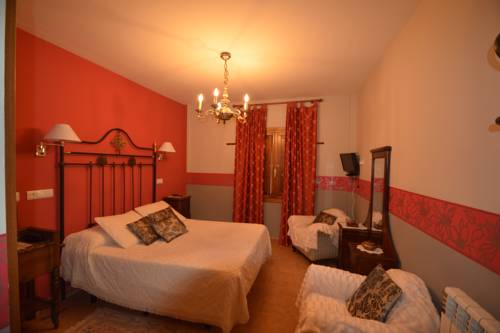 Imagen de la habitación del Hotel Remanso Del Rio Razon. Foto 4