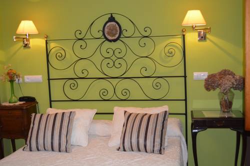 Imagen de la habitación del Hotel Remanso Del Rio Razon. Foto 9