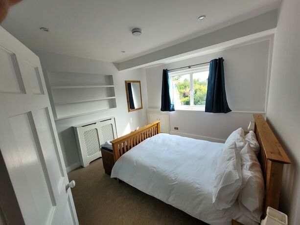 Imagen de la habitación del Hotel Remarkable 7 Bedroom Family House in Farnborough. Foto 19