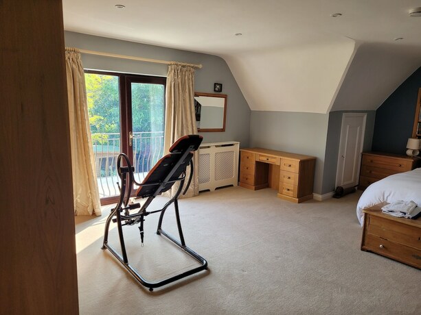 Imagen general del Hotel Remarkable 7 Bedroom Family House in Farnborough. Foto 6