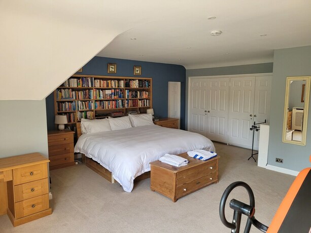 Imagen general del Hotel Remarkable 7 Bedroom Family House in Farnborough. Foto 11