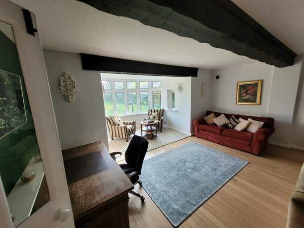 Imagen general del Hotel Remarkable 7 Bedroom Family House in Farnborough. Foto 18