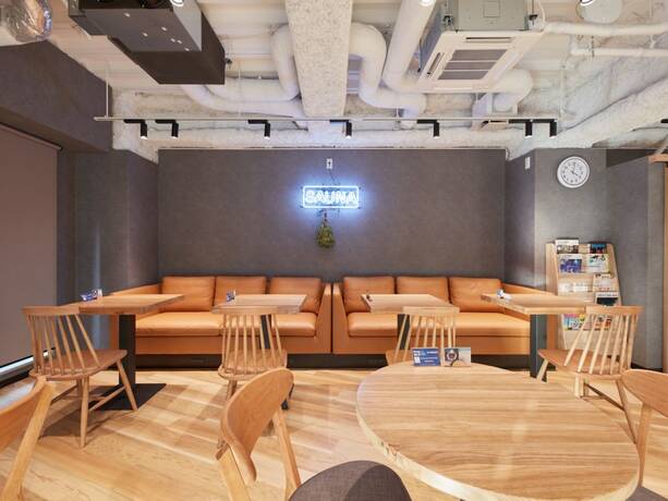 Imagen del bar/restaurante del Hotel Rembrandt Cabin And Spa Shimbashi - Caters To Men. Foto 15