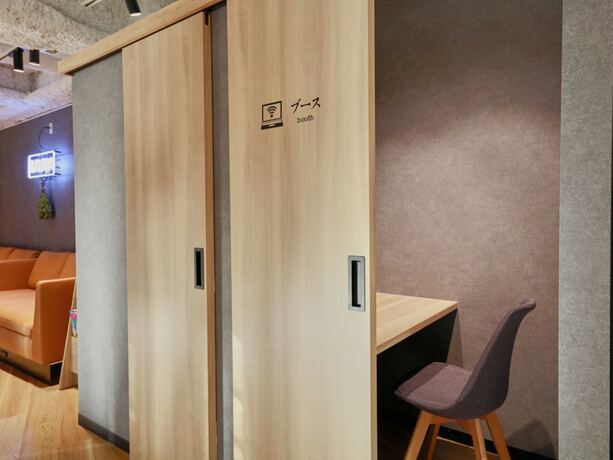 Imagen del bar/restaurante del Hotel Rembrandt Cabin And Spa Shimbashi - Caters To Men. Foto 16