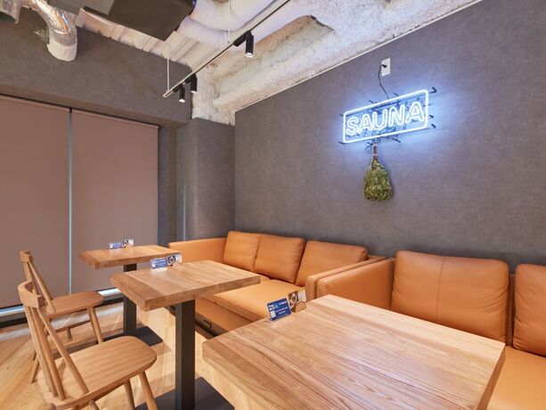 Imagen del bar/restaurante del Hotel Rembrandt Cabin And Spa Shimbashi - Caters To Men. Foto 17