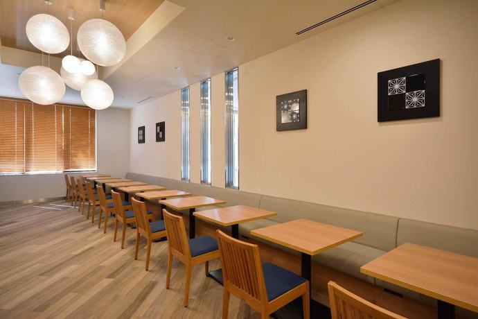 Imagen del bar/restaurante del Hotel Rembrandt Style Tokyo Nishikasai Grande. Foto 5