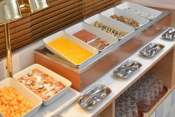 Imagen del bar/restaurante del Hotel Rembrandt Style Tokyo Nishikasai Grande. Foto 6