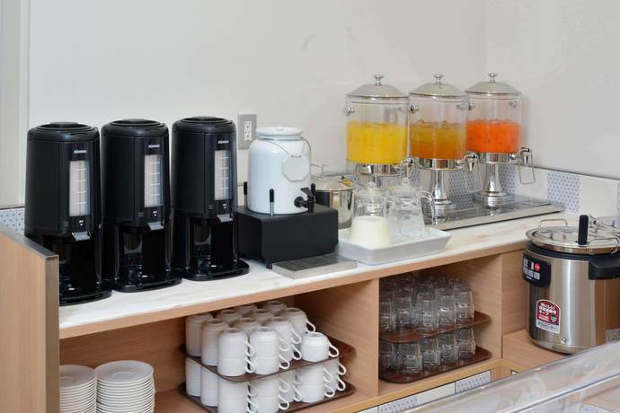 Imagen del bar/restaurante del Hotel Rembrandt Style Tokyo Nishikasai Grande. Foto 7