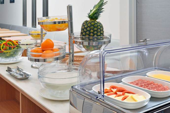 Imagen del bar/restaurante del Hotel Rembrandt Style Tokyo Nishikasai Grande. Foto 8