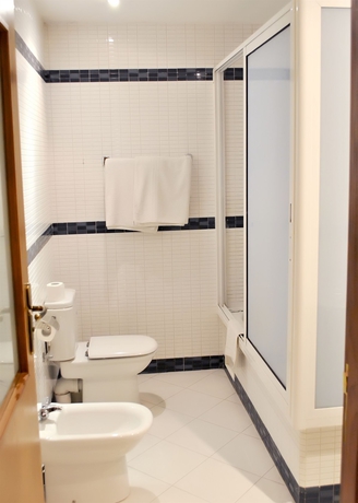 Imagen de la habitación del Hotel Rembrandt, Tánger. Foto 3