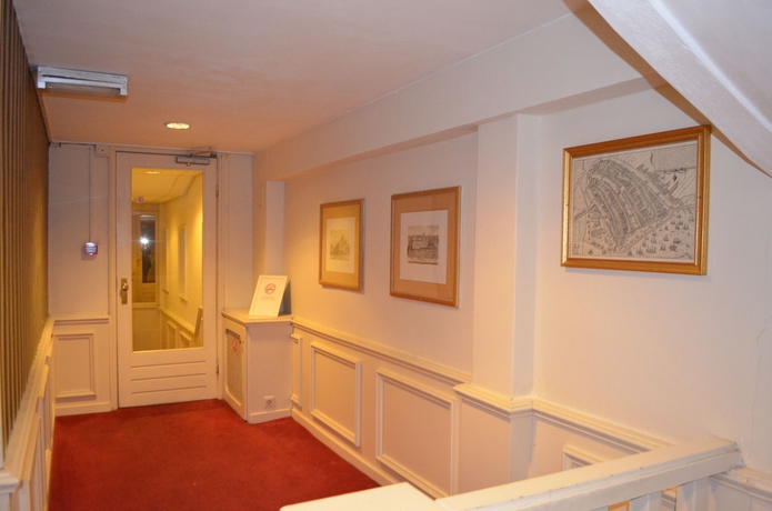 Imagen de los interiores del Hotel Rembrandtplein. Foto 14