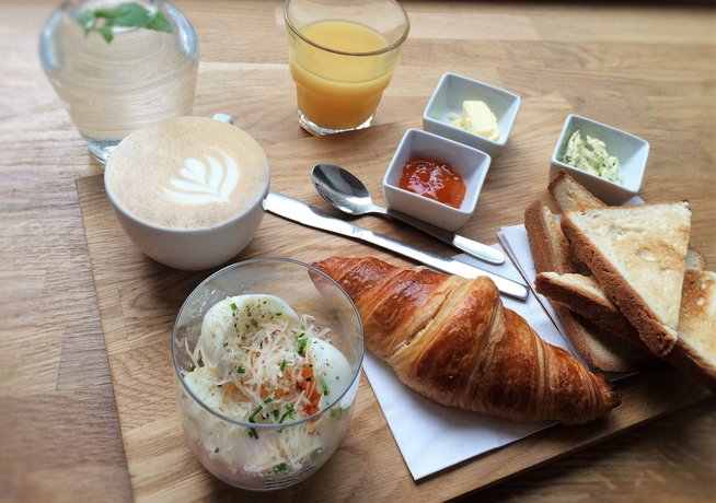 Imagen del bar/restaurante del Hotel Remember Residence. Foto 2