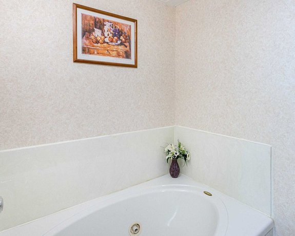 Imagen de la habitación del Hotel Remembrance Inn. Foto 2
