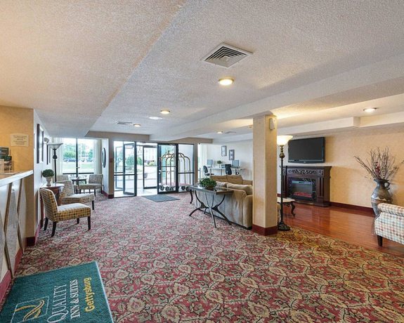 Imagen de los interiores del Hotel Remembrance Inn. Foto 19