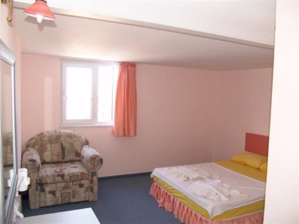 Imagen general del Hotel Remer. Foto 4