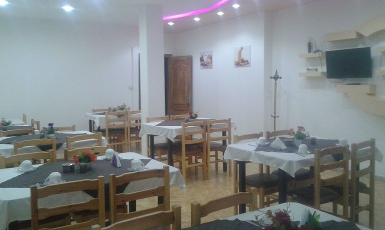 Imagen del bar/restaurante del Hotel Remes hotel. Foto 7