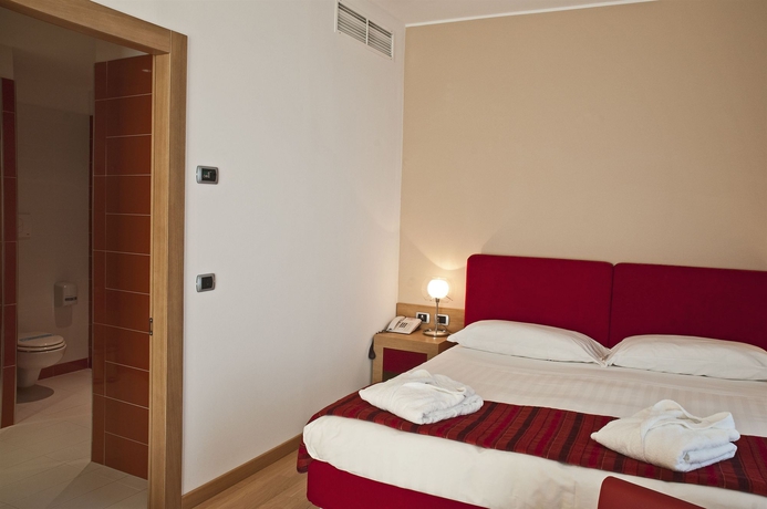 Imagen de la habitación del Hotel Remilia. Foto 2