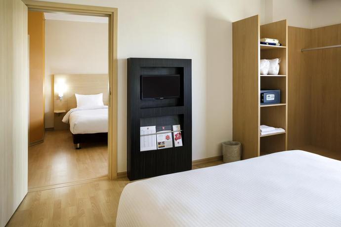 Imagen de la habitación del Hotel Remis. Foto 3