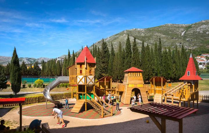 Imagen general del Hotel Remisens Hotel Albatros-All inclusive. Foto 2