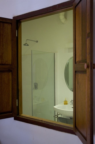 Imagen de la habitación del Hotel Ren I Tang. Foto 5