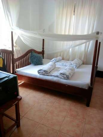 Imagen de la habitación del Hotel Rena Akasha Establishments. Foto 13