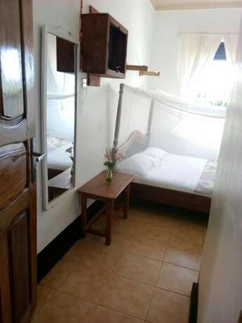 Imagen de la habitación del Hotel Rena Akasha Establishments. Foto 27
