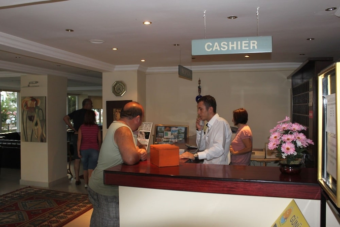 Imagen de los interiores del Hotel Rena, Ayvacık. Foto 19