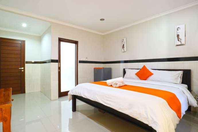Imagen de la habitación del Hotel Rena Segara House. Foto 14