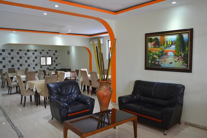 Imagen de los interiores del Hotel Renacer. Foto 18