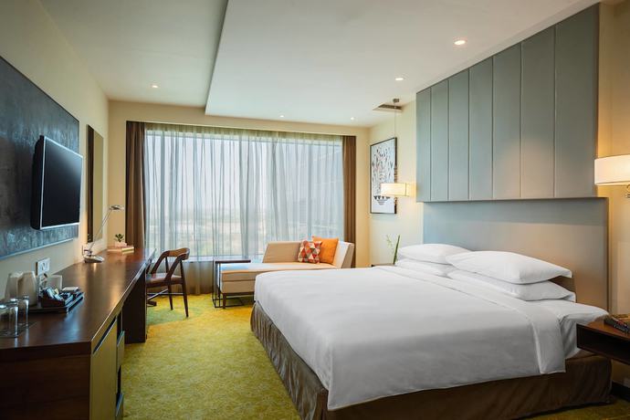 Imagen de la habitación del Hotel Renaissance Ahmedabad Sg Highway. Foto 5