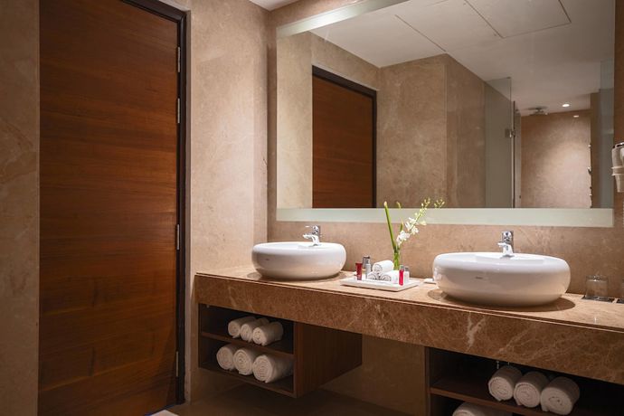 Imagen de la habitación del Hotel Renaissance Ahmedabad Sg Highway. Foto 6